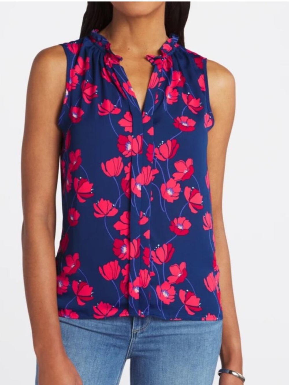 New XS 41 Hawthorn Navy Red Floral Sleeveless Ruffle Neck Orlee Top